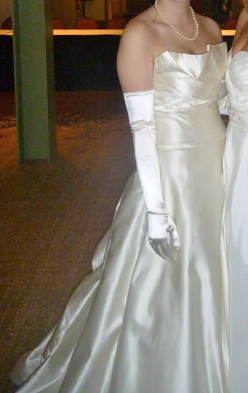 Best Deals Just for You!Carolina Herrera Carolina Herrera 35717 Size 8
