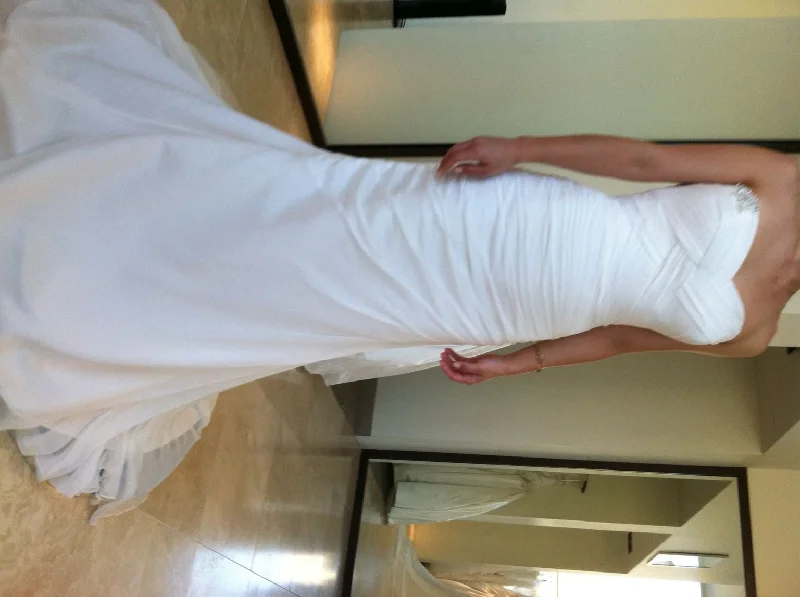 Great Deals, Just for You!Enzoani Enzoani Beautiful/ BT 13-13