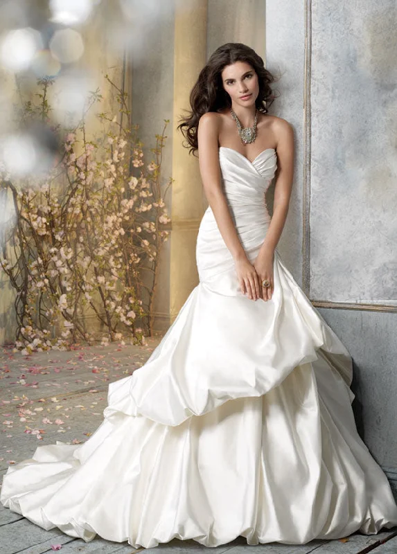 Amazing Prices You Can’t Resist!Jim Hjelm 8057