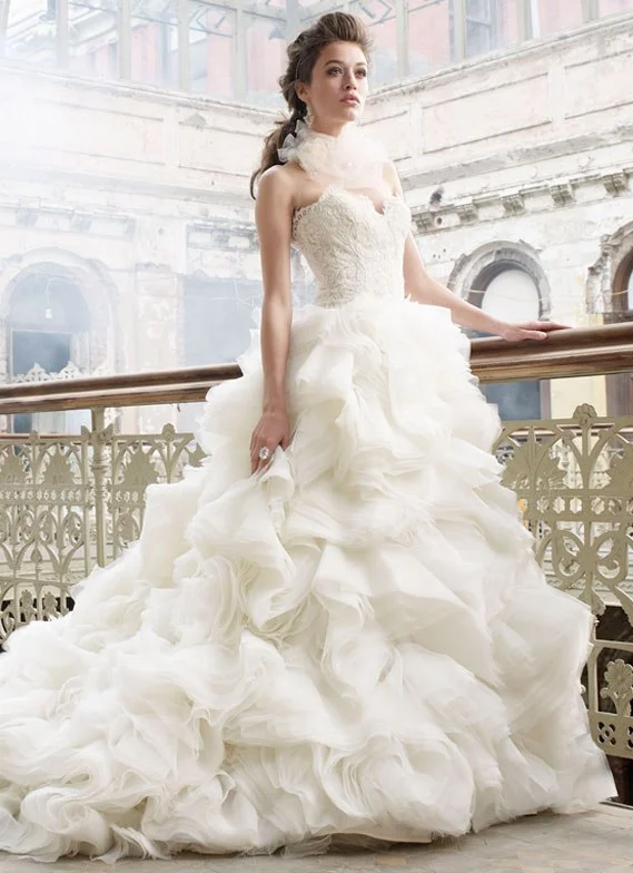 The Sale You’ve Been Waiting For!Lazaro 3213