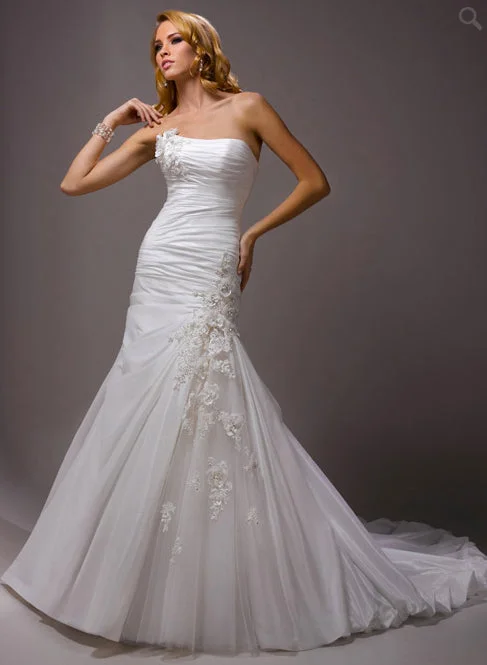 Hurry, Sale Ends Soon!Maggie Sottero J1475