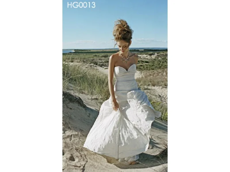 Exclusive Offers You’ll Love!Nicole Miller Nicole Miller Strapless Size 8