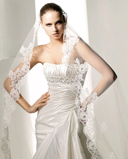 Shop More, Spend Less!Pronovias Manuel Mota, Sandalo