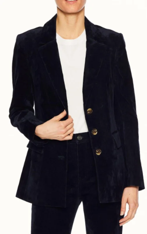 Sale Alert – Get Ready to Shop!The Beaufort Blazer In Navy