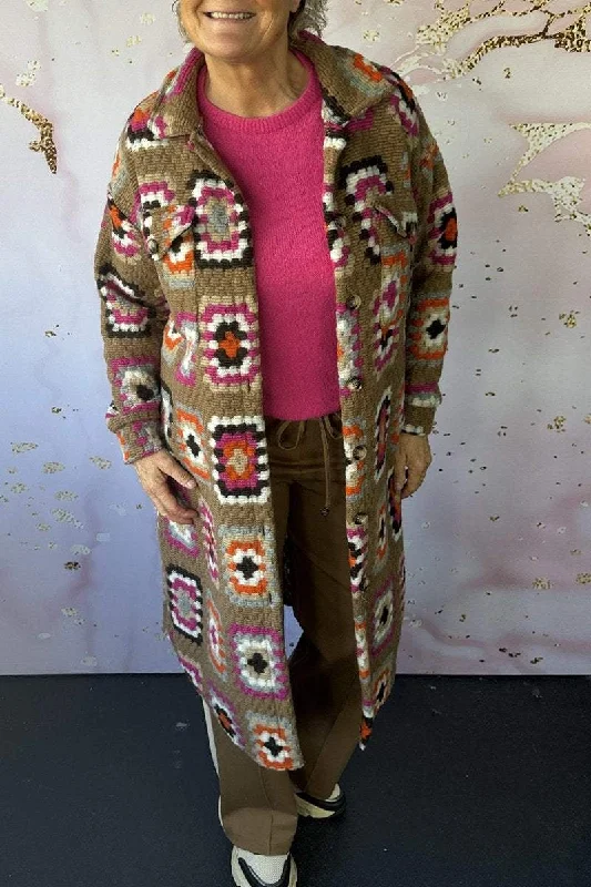 Every Deal is a Steal!Women's Lapel Long-sleeved Retro Printed Casual Coat