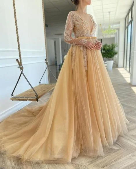 Steals and Deals Await!A-line V Neck Tulle Lace Prom Dress   cg19847