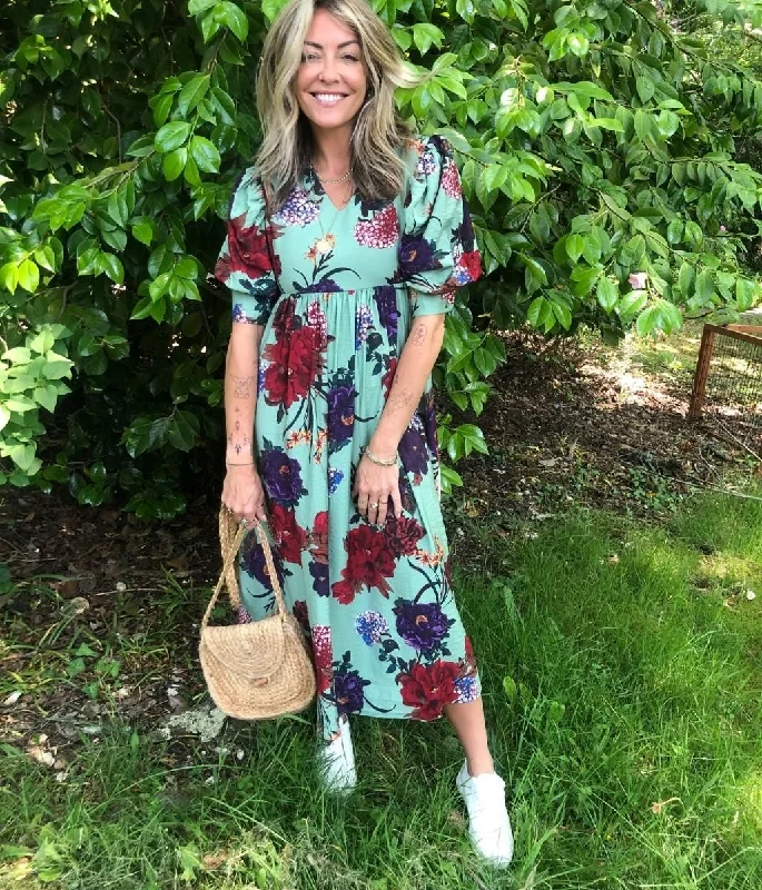 Limited Stock Available!Green Floral Print Tiered Midi Dress
