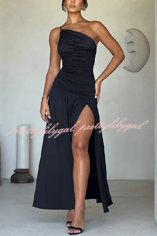 Your Shopping Wish, Our Discount Command!Sexy One-shoulder Strap Gathered Slim Fit Slit Maxi Dress Your Shopping Wish, Our Discount Command!Sexy One-shoulder Strap Gathered Slim Fit Slit Maxi Dress