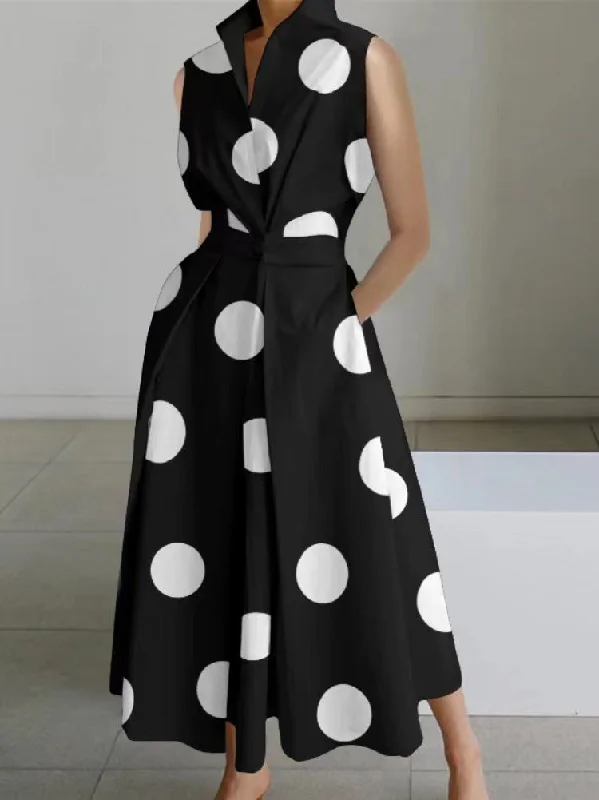 Black and White Dots